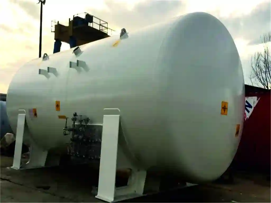 Endüstriyel gaz tankı ve buharlaştırıcı grubu